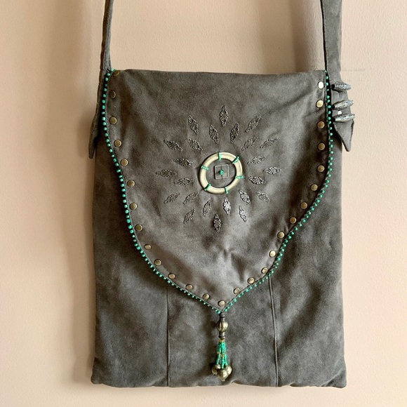 Faux suede beaded shoulder bag - Picture 2 of 7